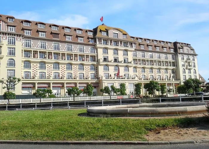 Apartment A Villers-sur-mer, 30 M², Avec Terrasse *