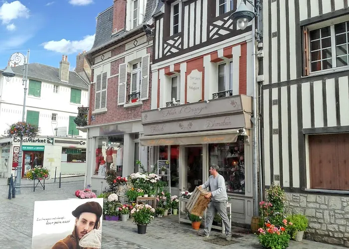 A Villers-sur-mer, 30 M², Avec Terrasse Apartment